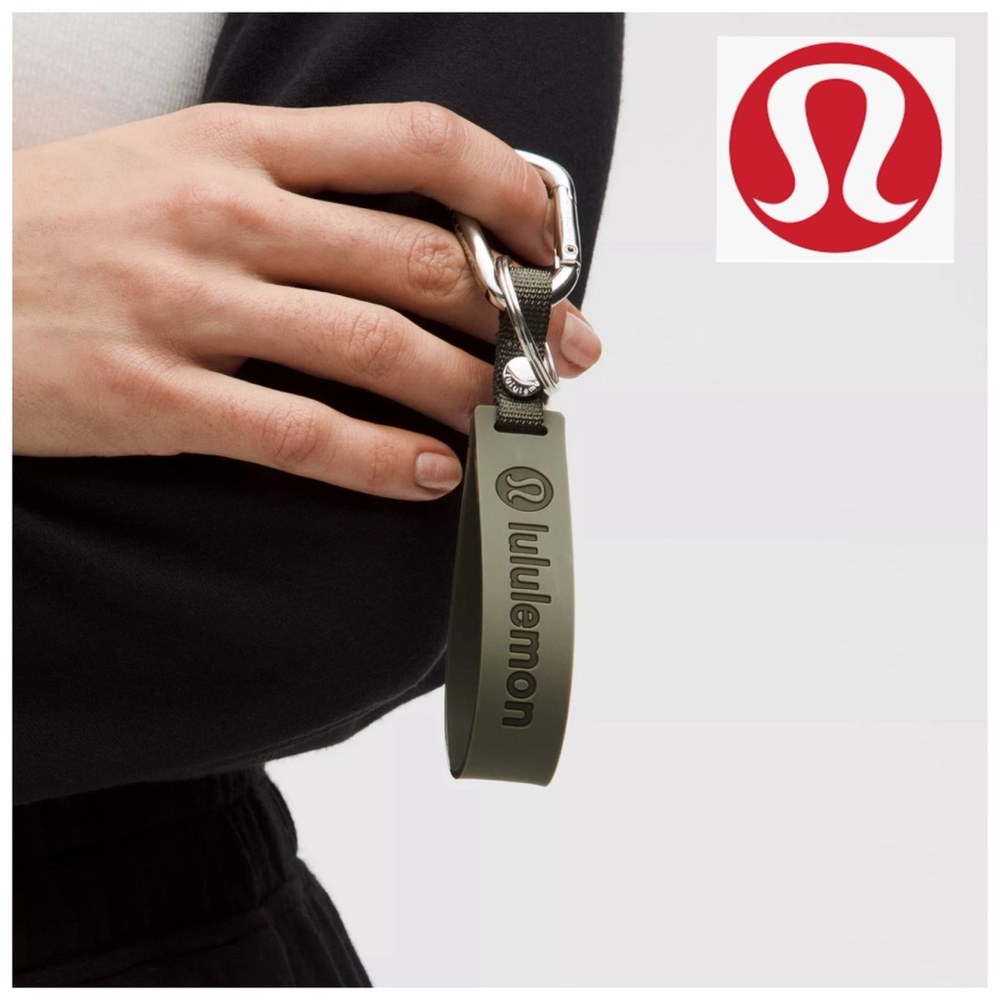 Lululemon Green Silicone Keychain